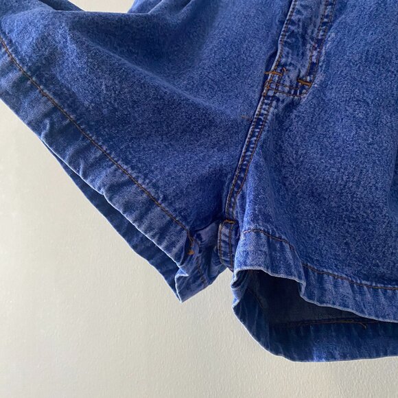 Vintage High Waisted Pleated Blue Denim Retro Shorts Cotton Made in Hong Kong - Picture 5 of 11